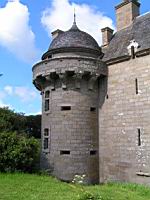 Breles, Chateau de Kergrouadez, Tour nord-ouest (1)
